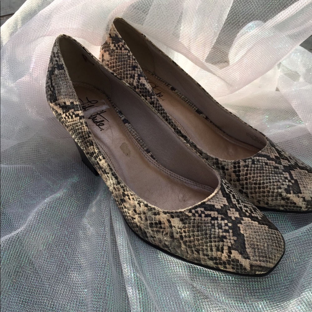 Snake Charmer Pumps